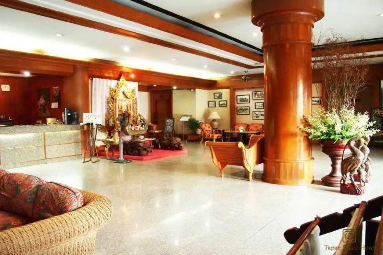 Thapaeplacehotel Chiang Mai Exterior photo