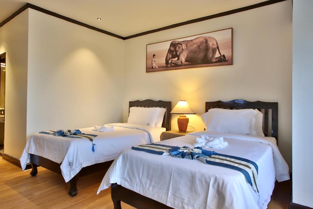 Thapaeplacehotel Chiang Mai Exterior photo