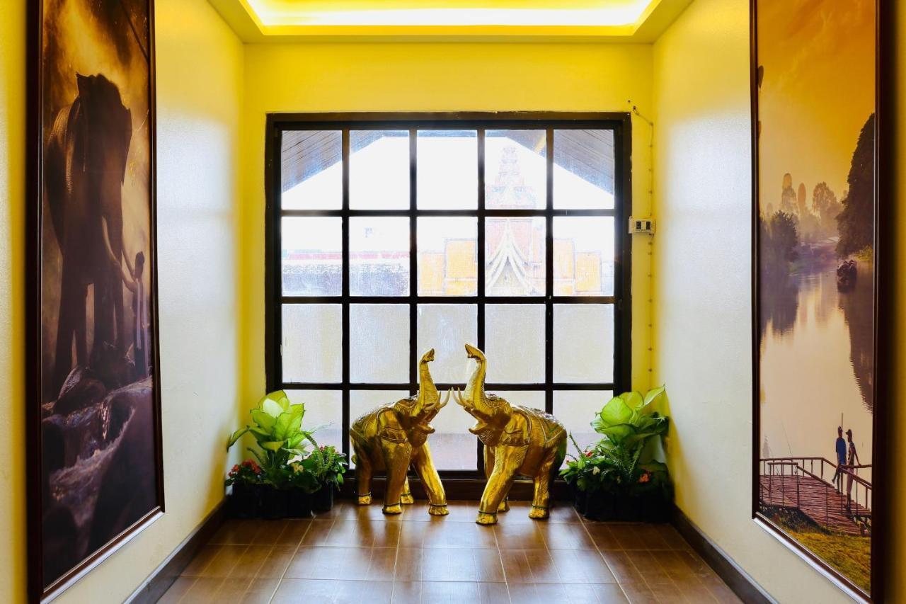 Thapaeplacehotel Chiang Mai Exterior photo