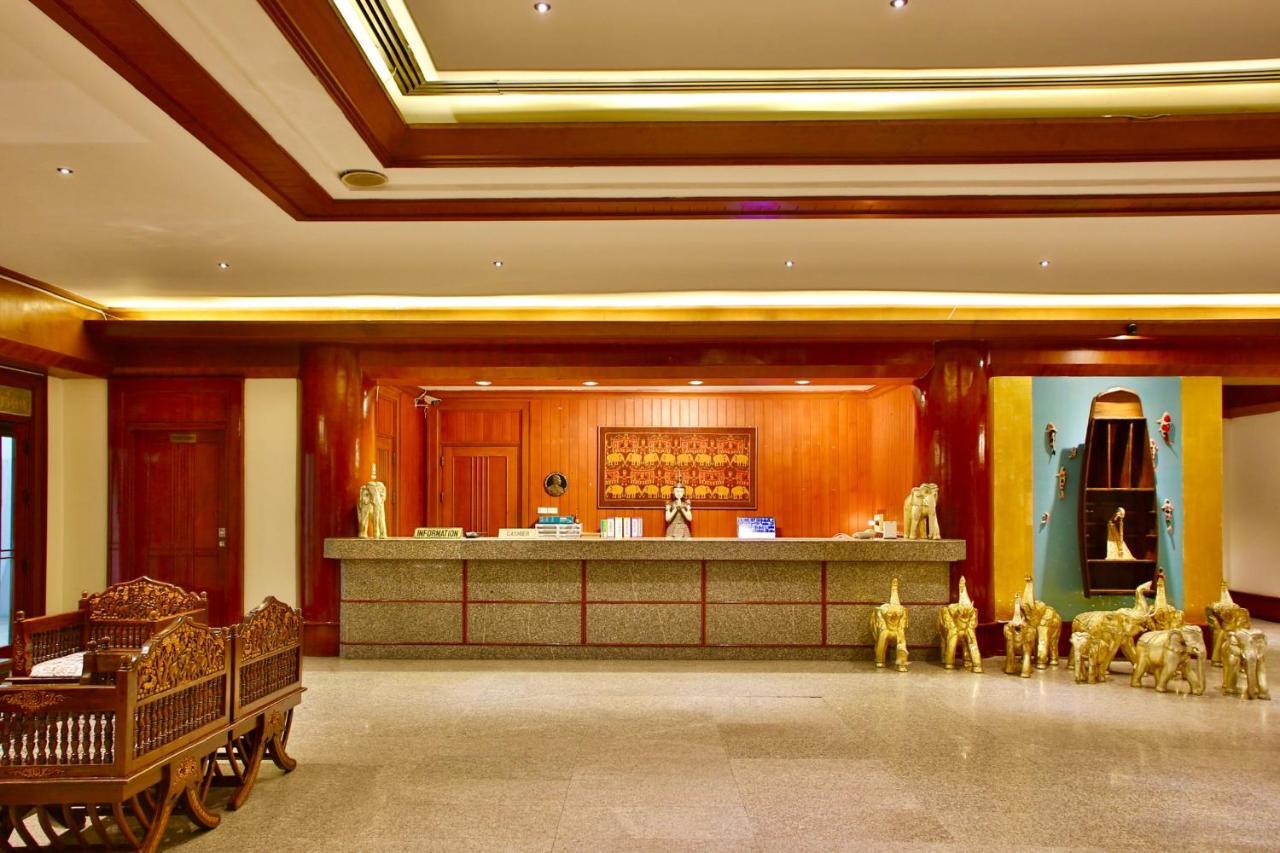 Thapaeplacehotel Chiang Mai Exterior photo