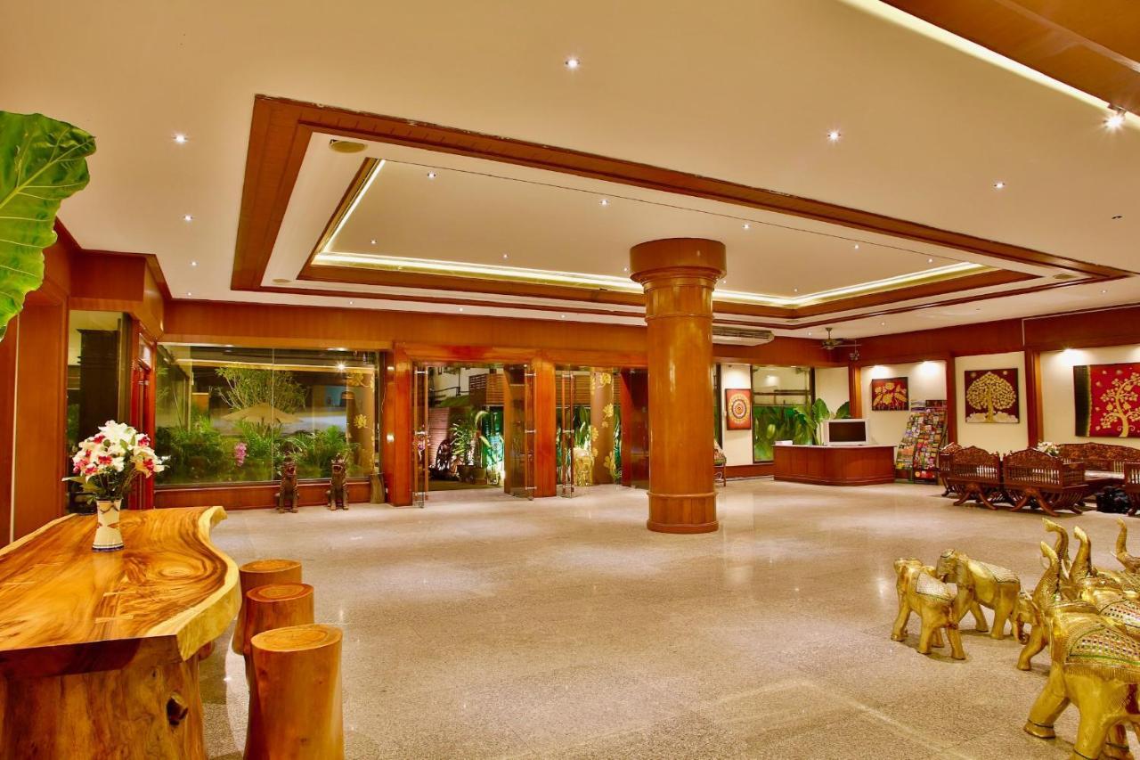 Thapaeplacehotel Chiang Mai Exterior photo