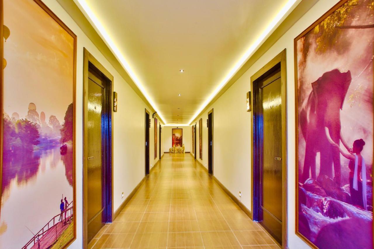 Thapaeplacehotel Chiang Mai Exterior photo